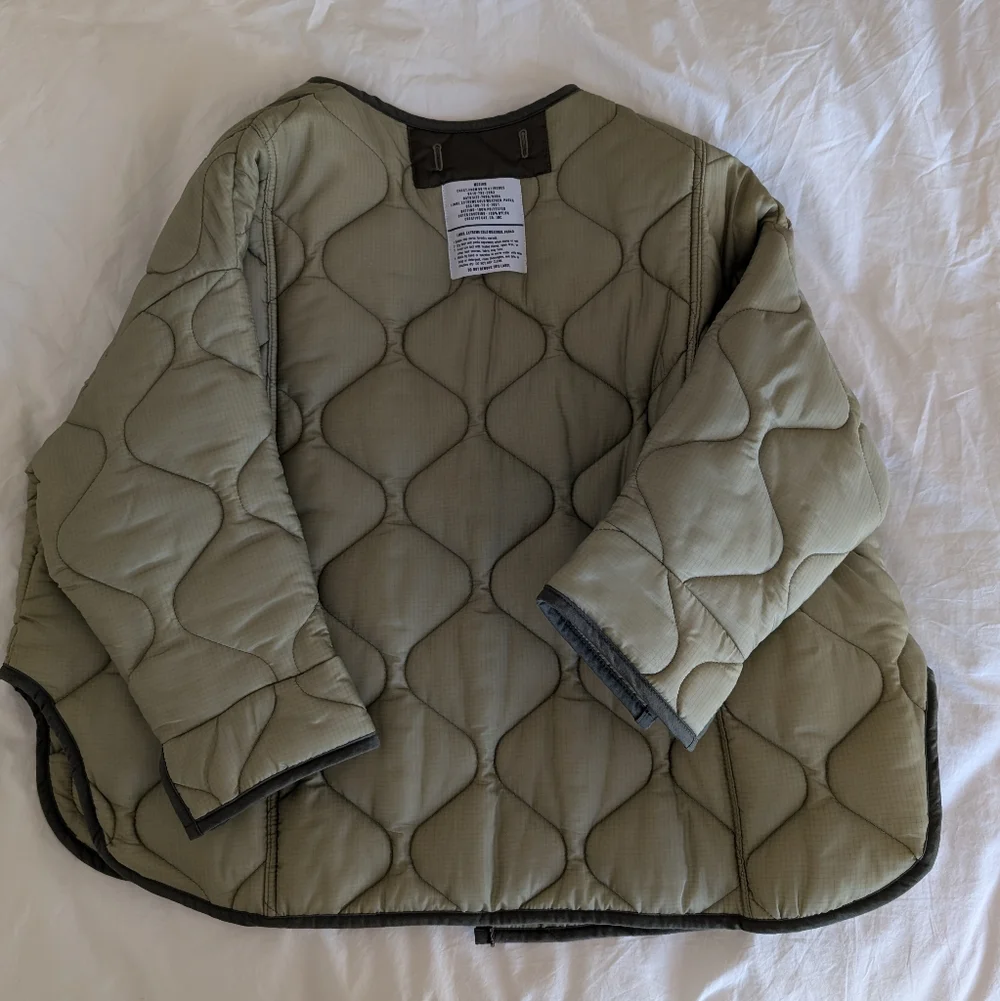 The Frankie Shop Teddy Quilted Jacket Olive Green XS/S - Picture 2 of 6
